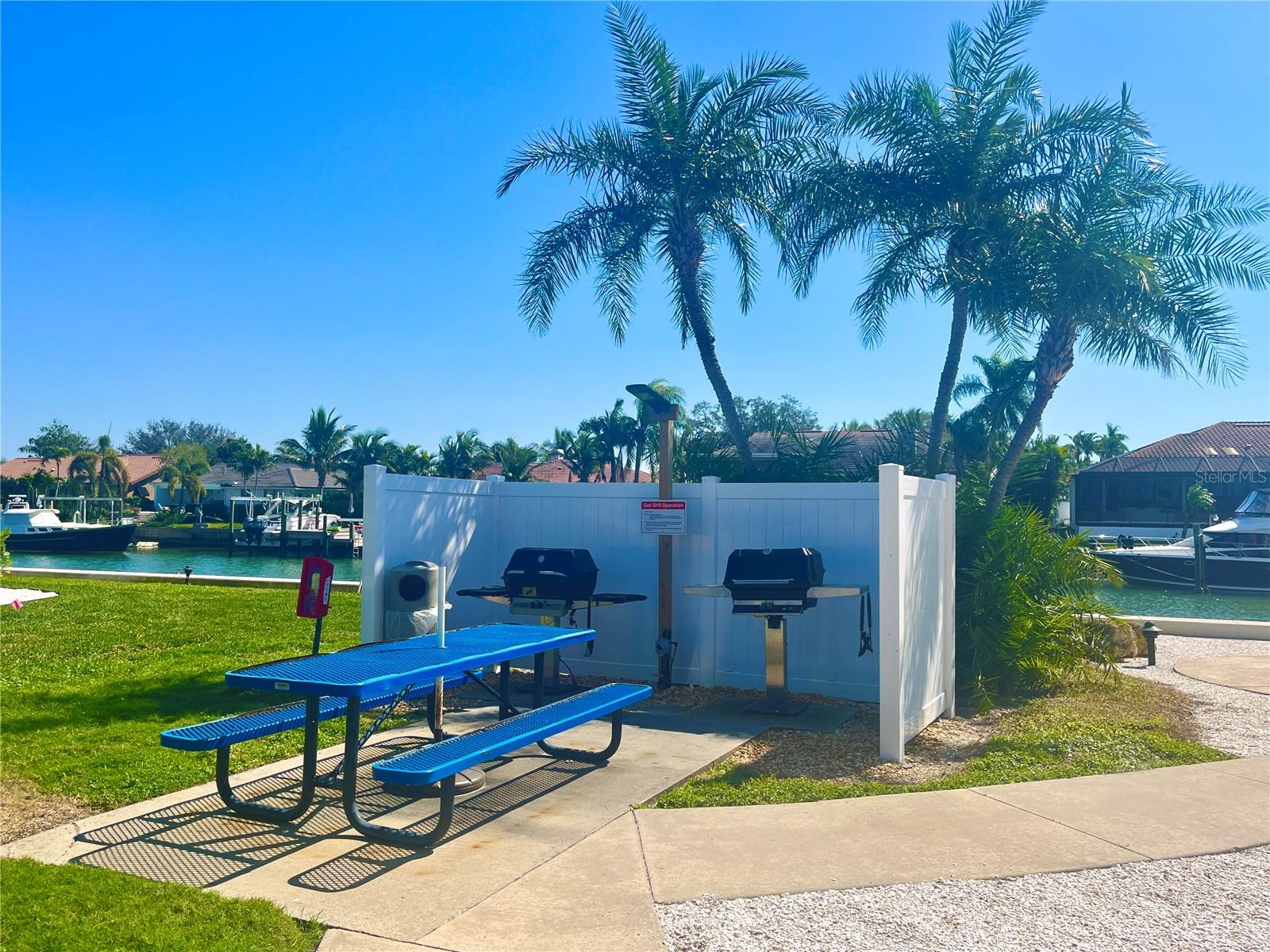 Image 42 of 48 For 4900 Brittany Drive S 1011