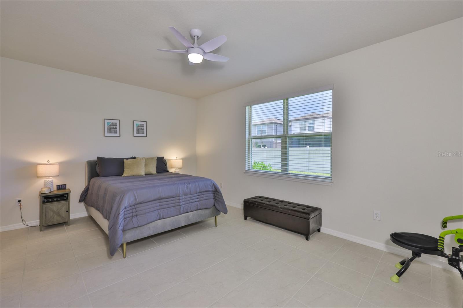 Image 31 of 45 For 10327 Malvasia Avenue