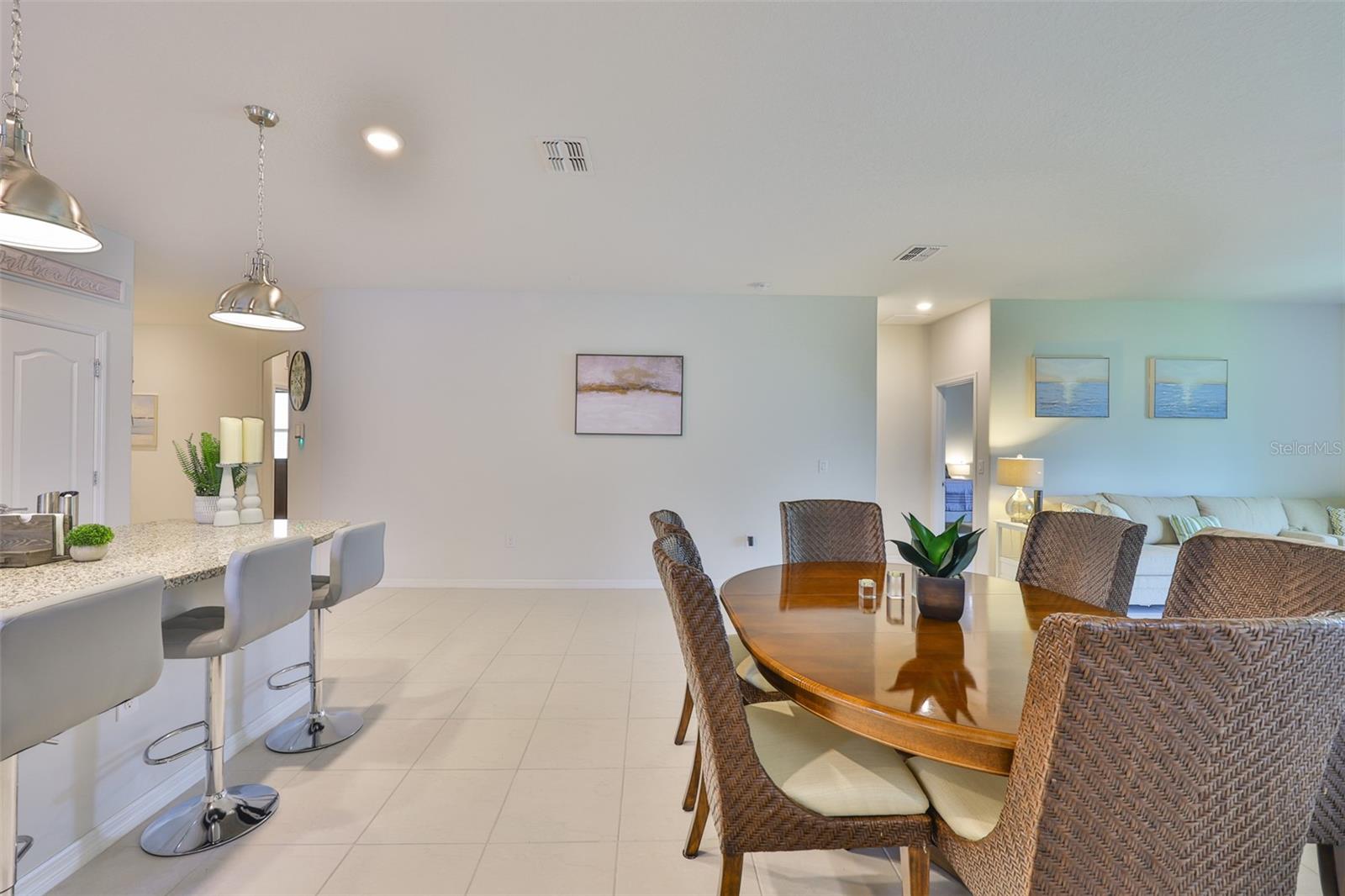 Image 9 of 45 For 10327 Malvasia Avenue