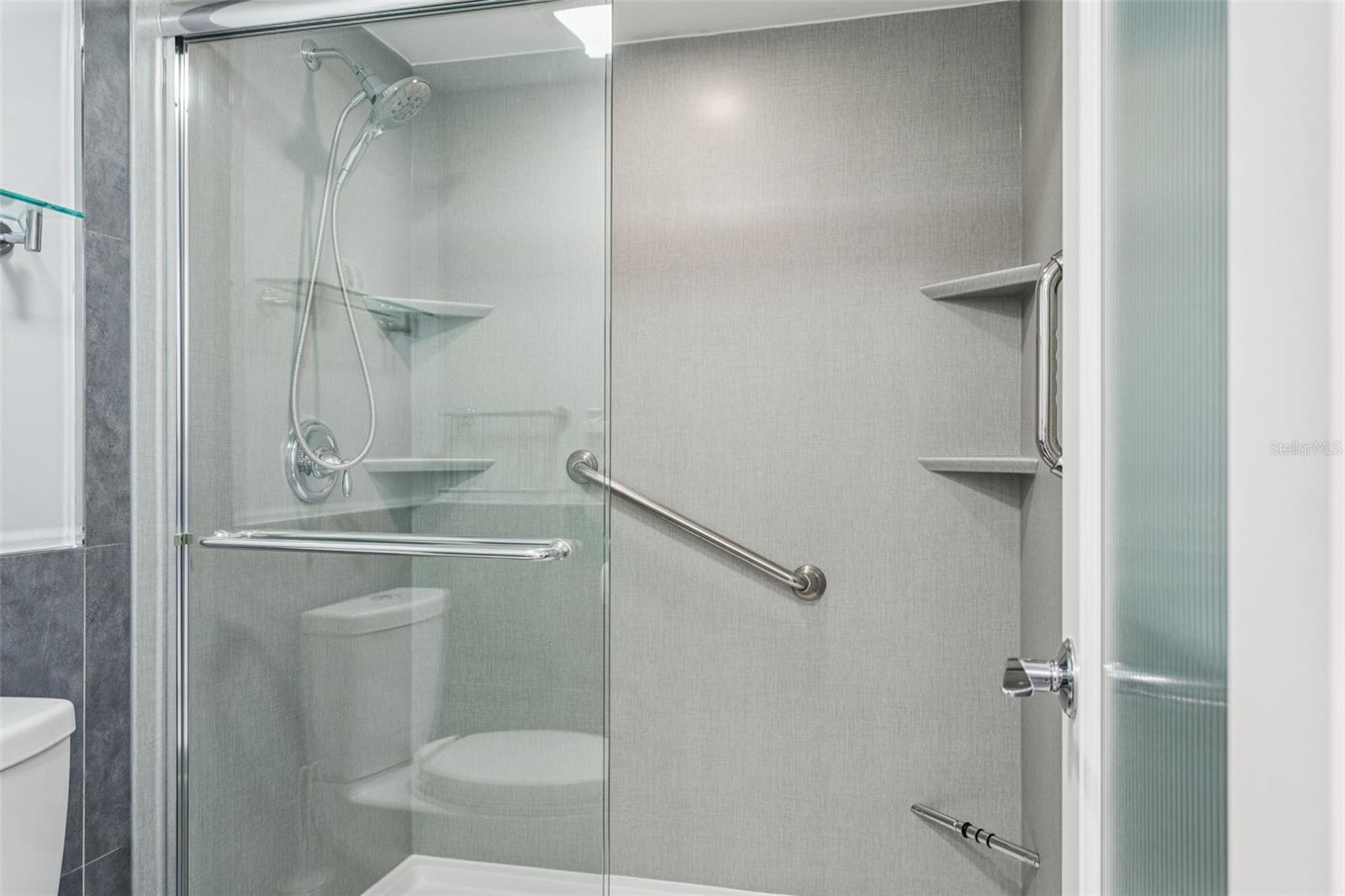 Listing photo id 15 for 4104 Northmeadow Circle 4104