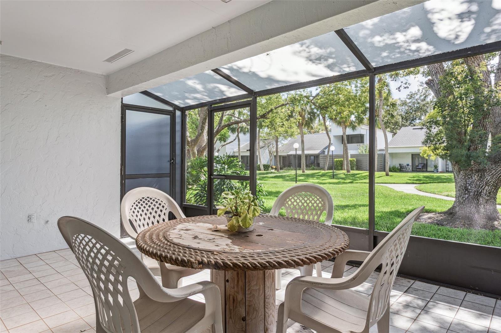 Listing photo id 19 for 4104 Northmeadow Circle 4104