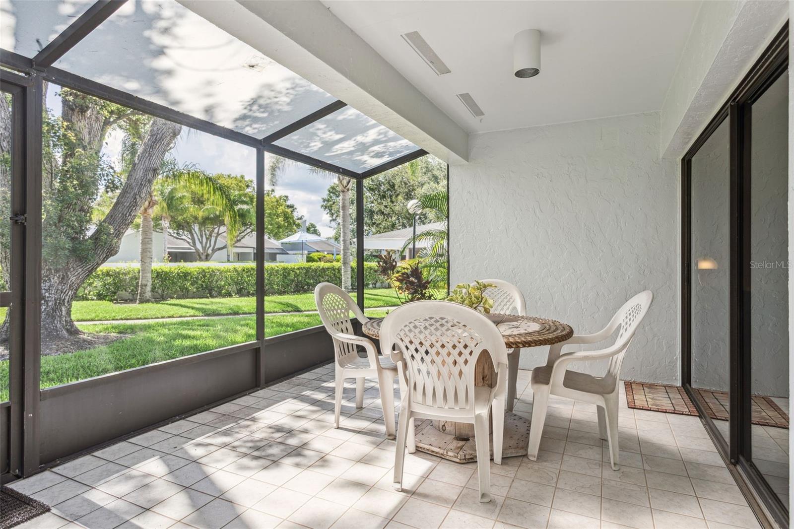 Listing photo id 20 for 4104 Northmeadow Circle 4104
