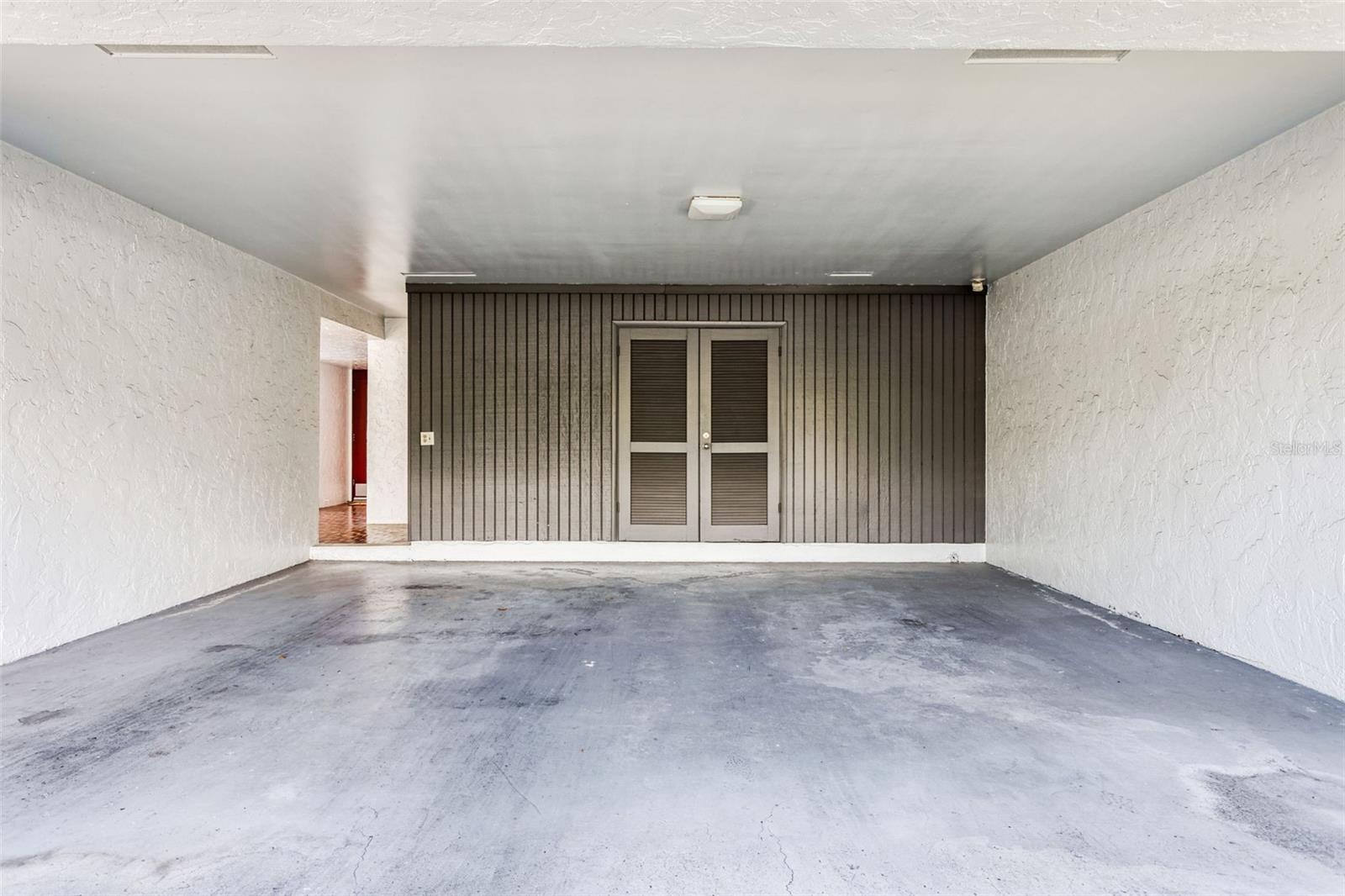 Listing photo id 27 for 4104 Northmeadow Circle 4104