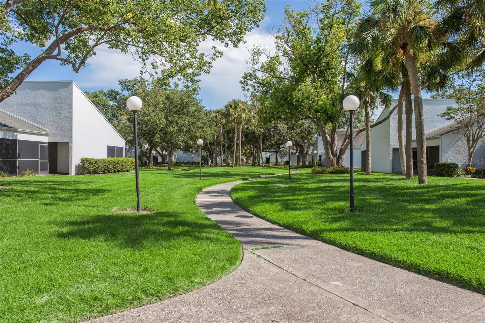 Listing photo id 30 for 4104 Northmeadow Circle 4104