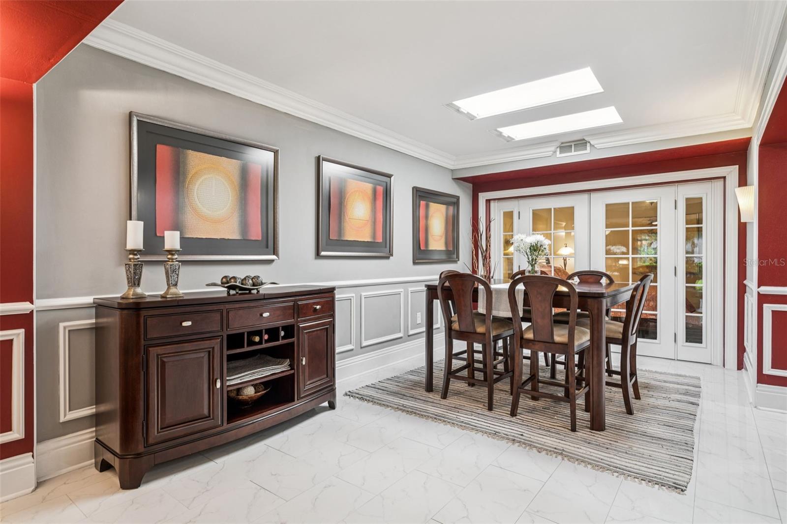 Listing photo id 5 for 4104 Northmeadow Circle 4104