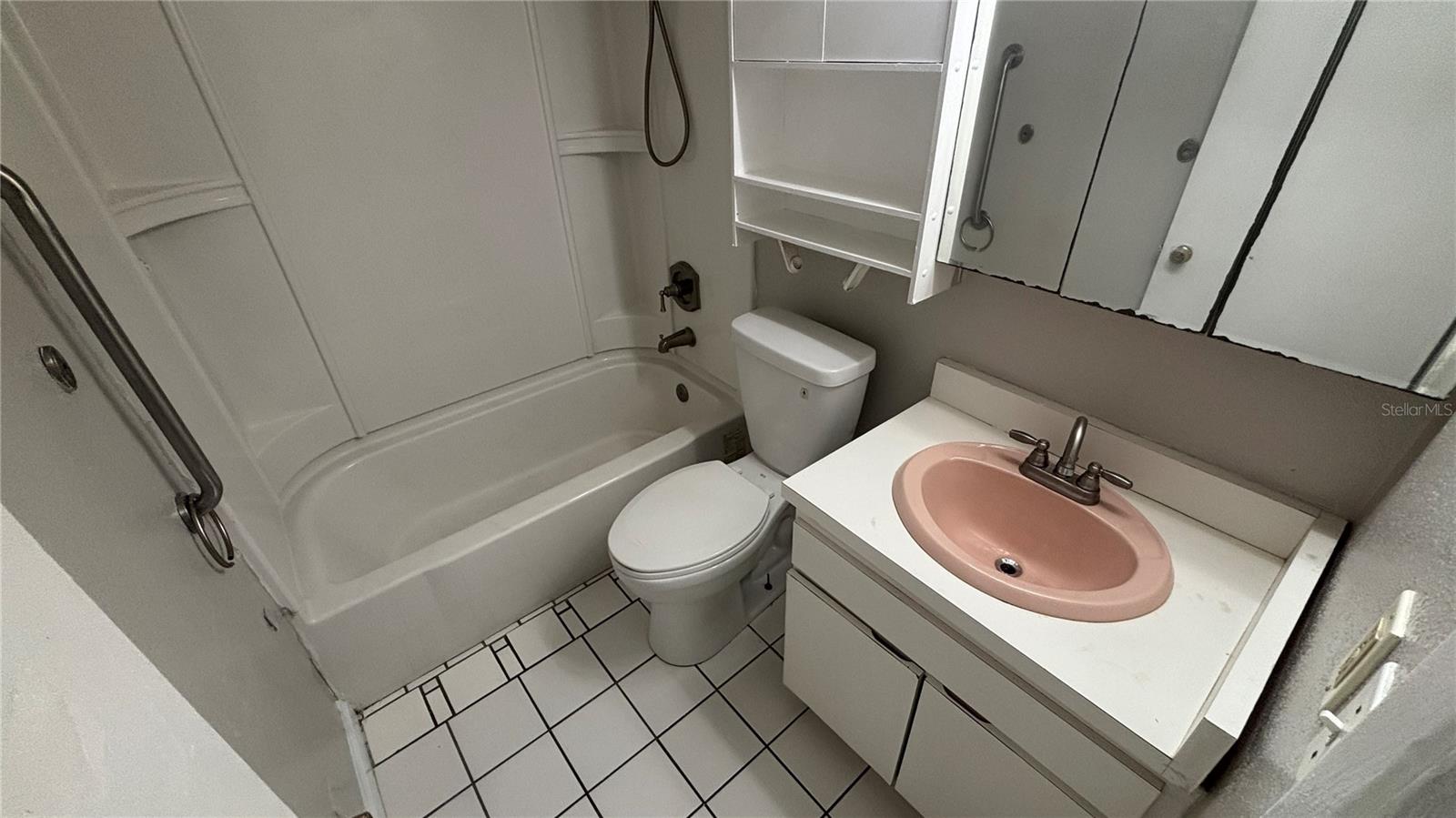 Image 7 of 11 For 10014 Jasmine Avenue B