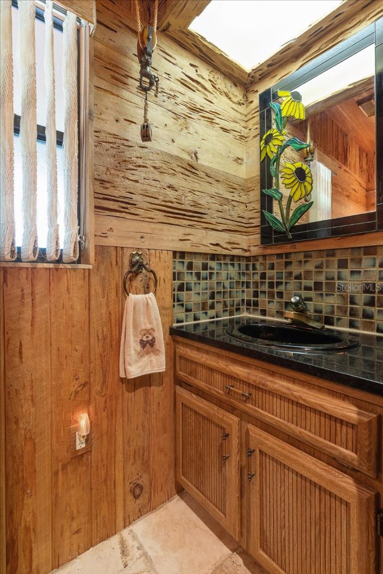 Image 31 of 40 For 935 Ranch Road