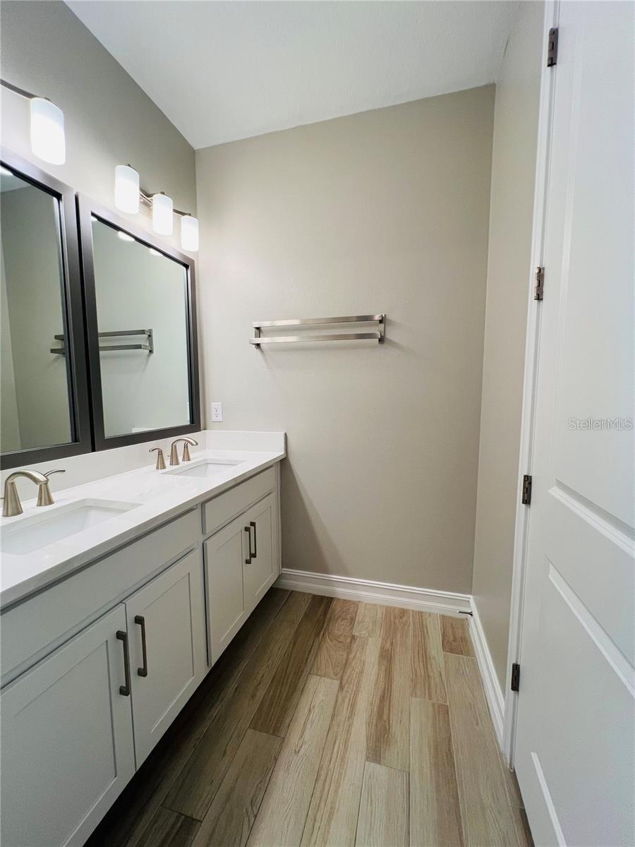 Image 20 of 82 For 4567 Tivoli Drive