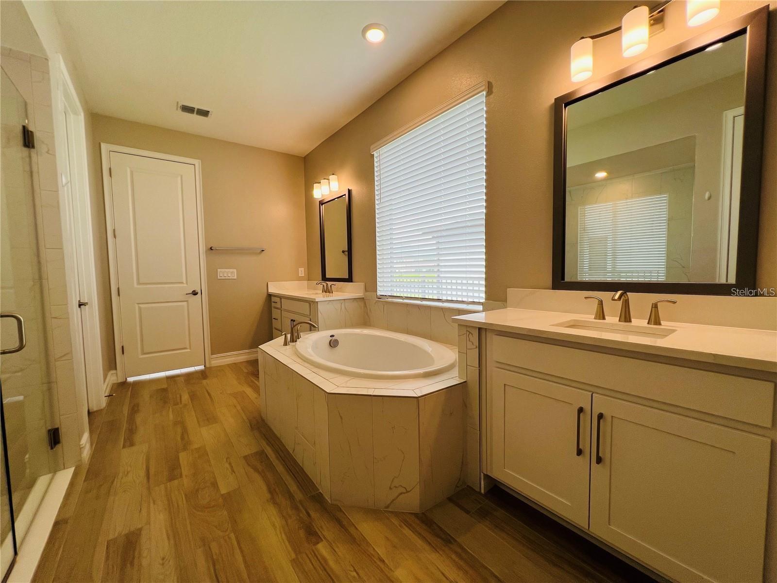 Image 26 of 82 For 4567 Tivoli Drive