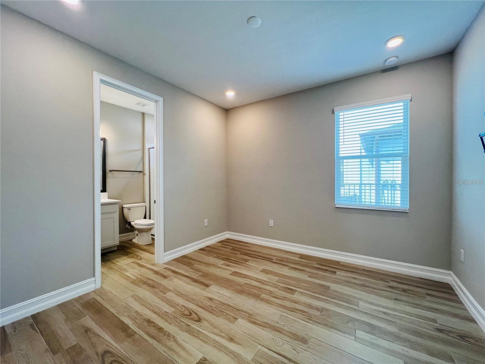 Image 38 of 82 For 4567 Tivoli Drive