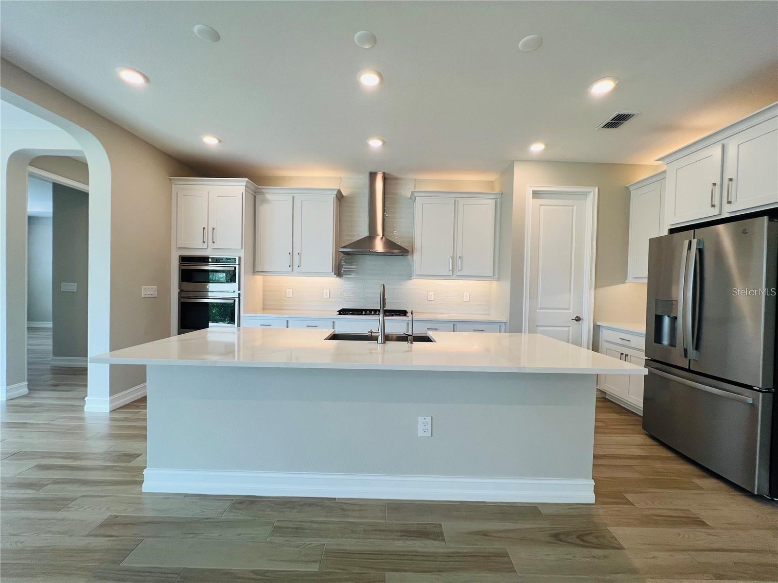 Image 4 of 82 For 4567 Tivoli Drive