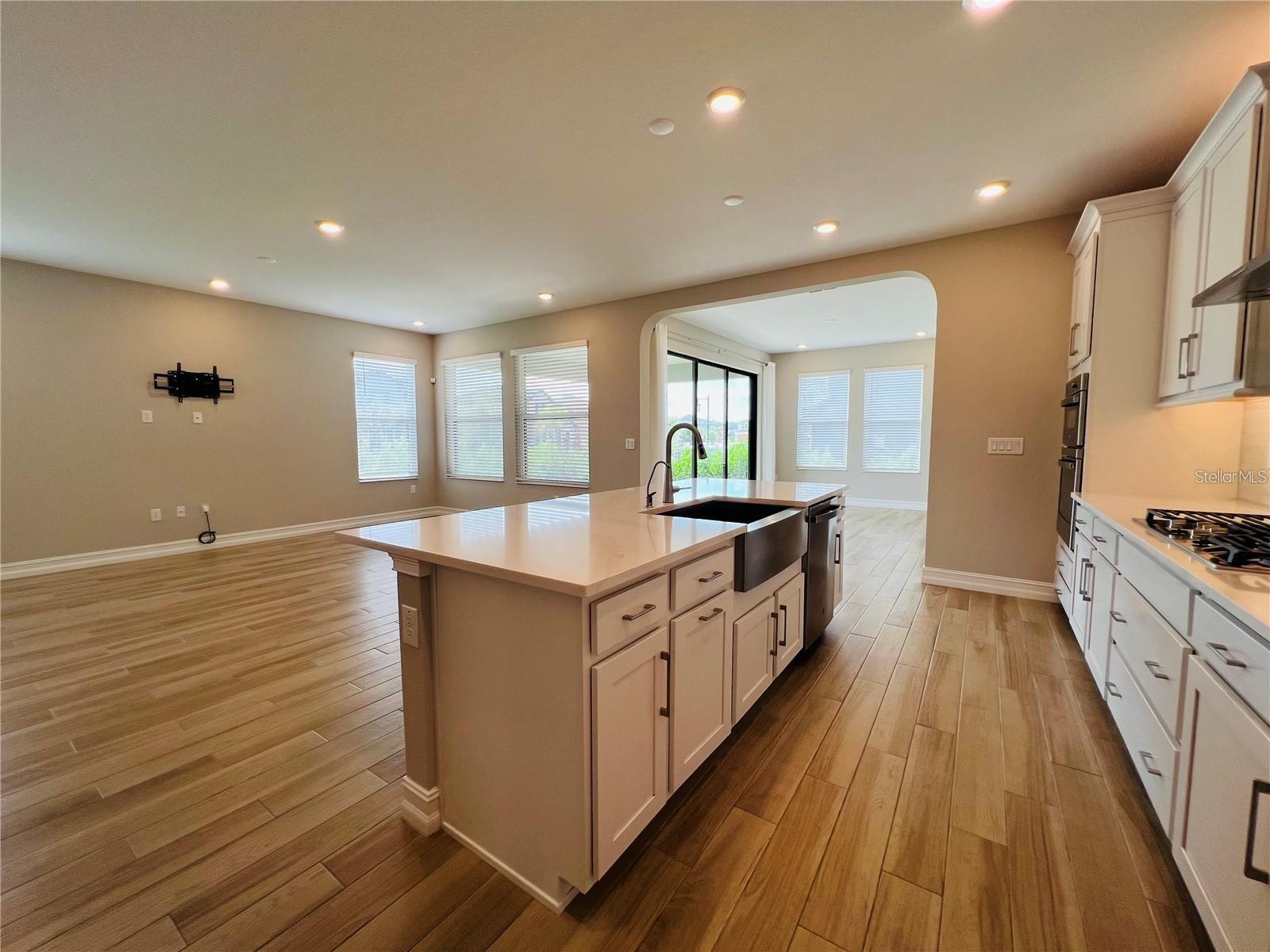 Image 7 of 82 For 4567 Tivoli Drive