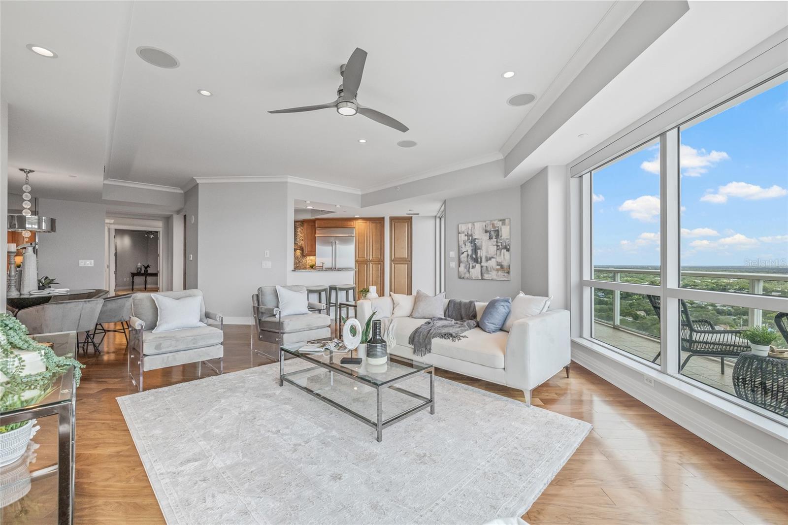 Image 7 of 42 For 400 Beach Drive Ne 2301