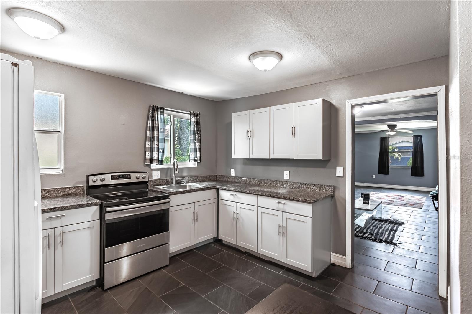 Image 8 of 22 For 762 30th Avenue