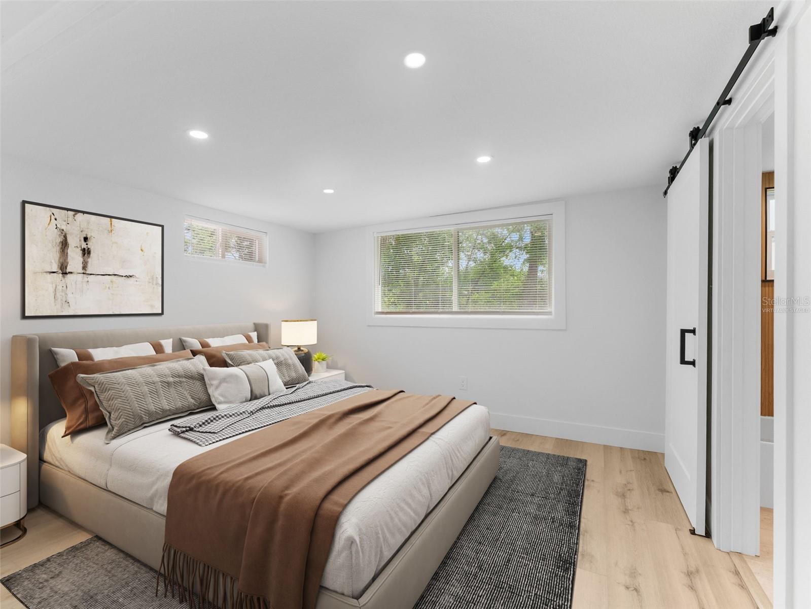 Image 19 of 48 For 960 65th Street S
