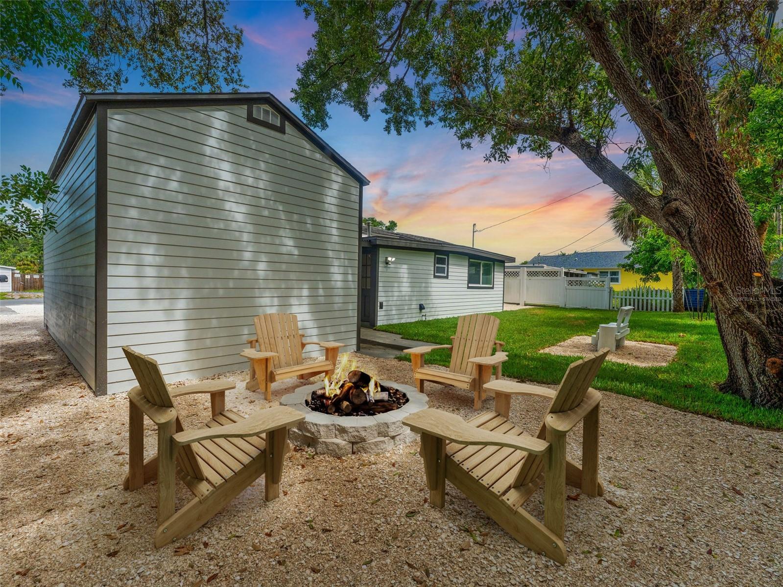 Image 37 of 48 For 960 65th Street S