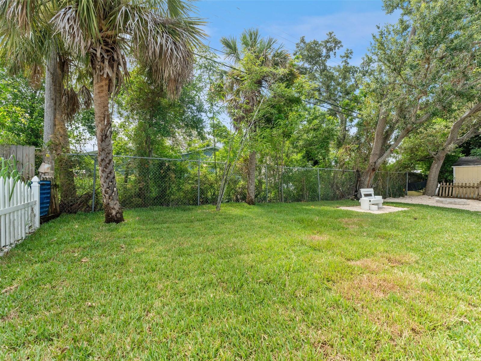 Image 40 of 48 For 960 65th Street S