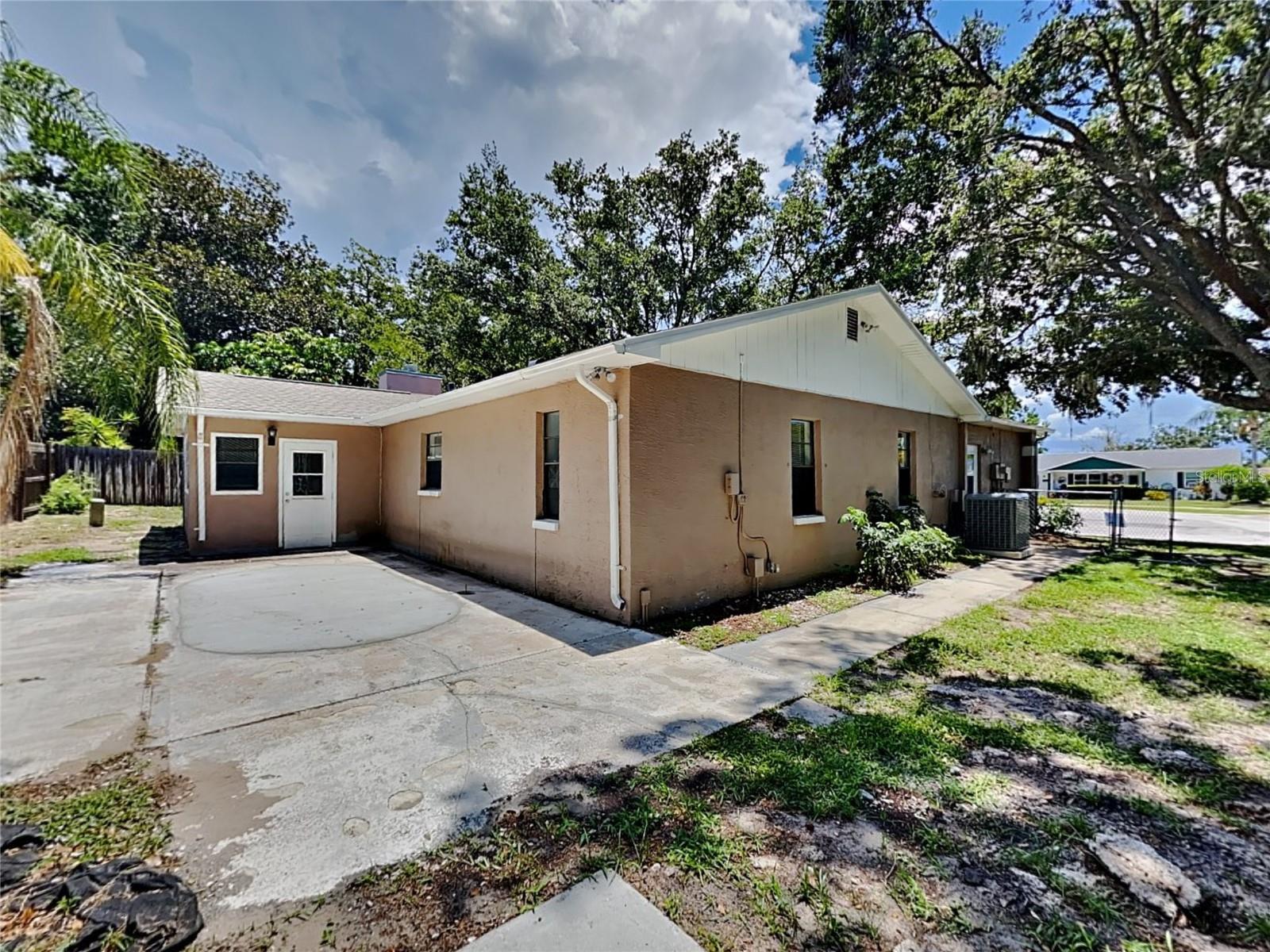Image 16 of 16 For 7925 Cameron Cay Court