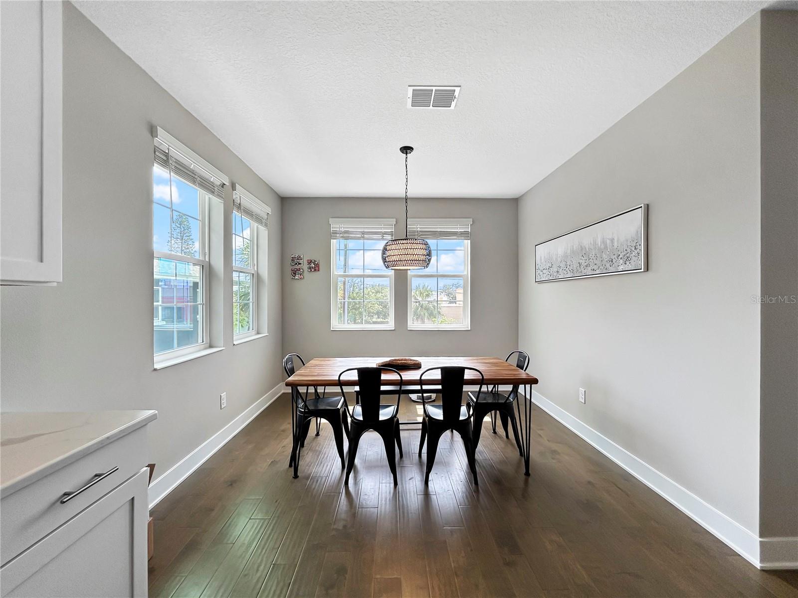 Image 10 of 34 For 1514 5th Street S