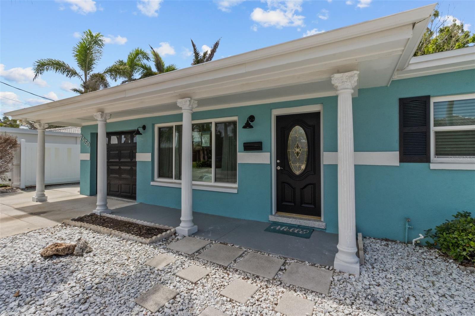 Image 3 of 55 For 7950 Causeway Boulevard N