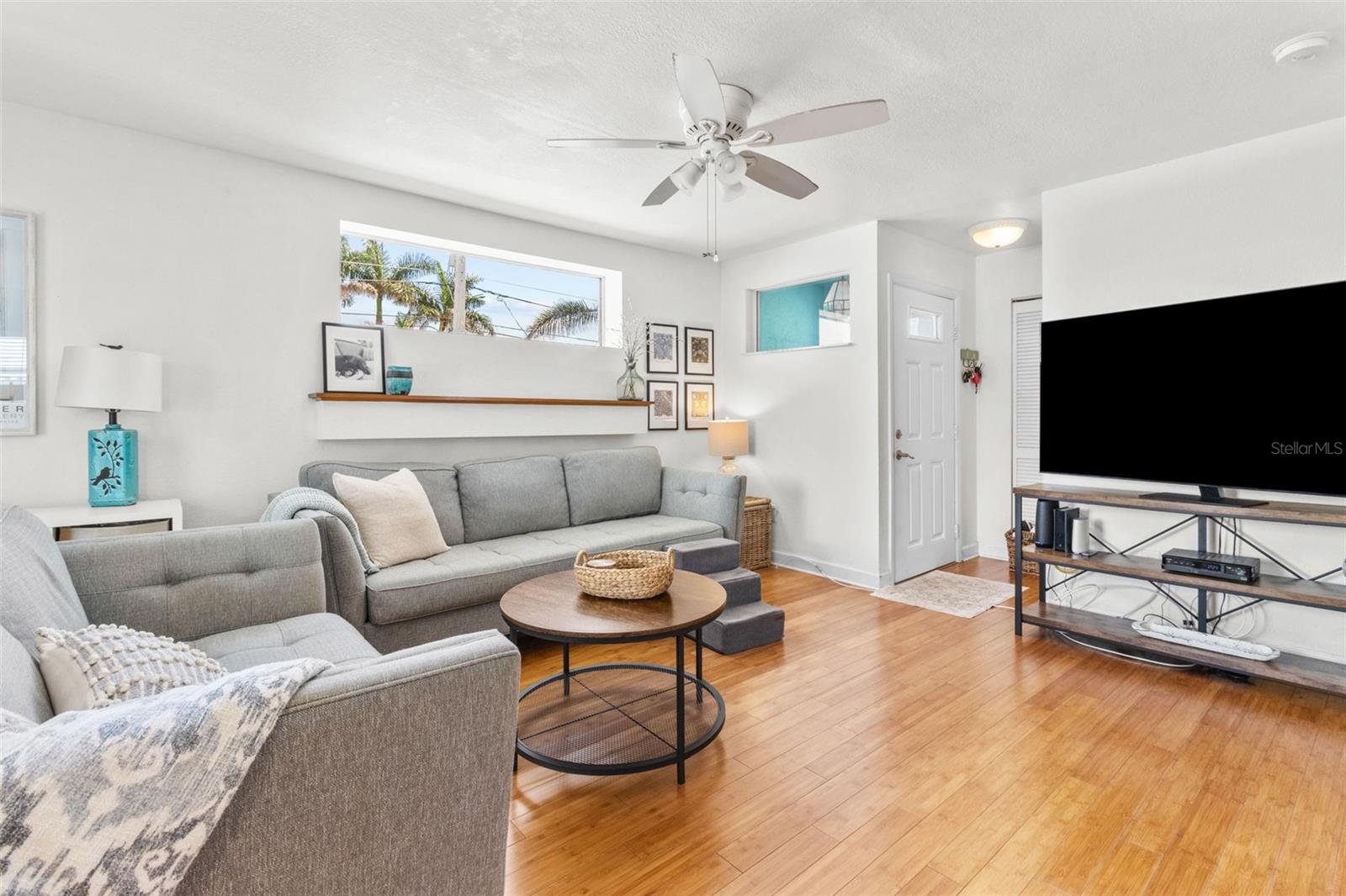 Image 32 of 55 For 7950 Causeway Boulevard N