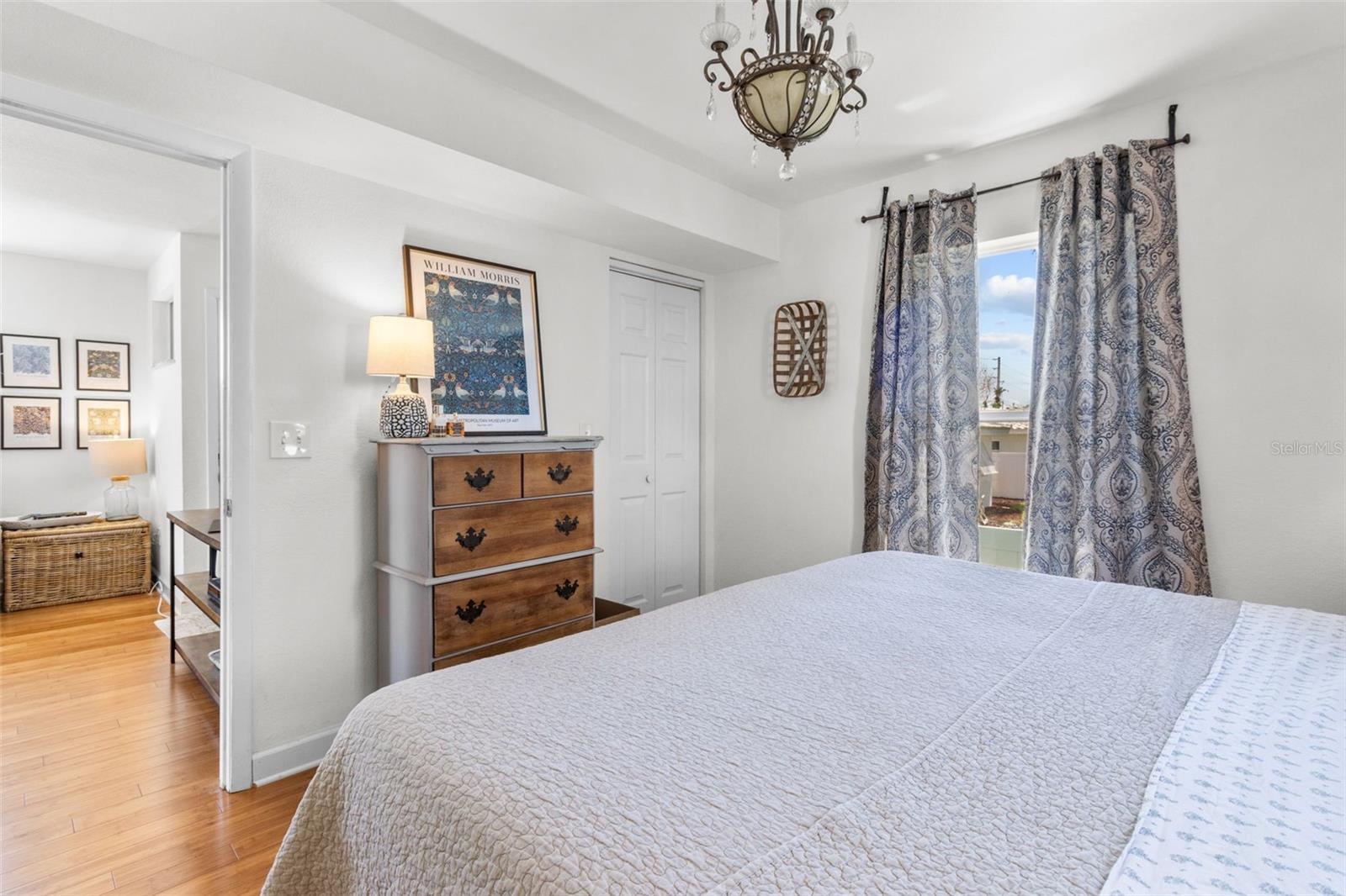 Image 34 of 55 For 7950 Causeway Boulevard N