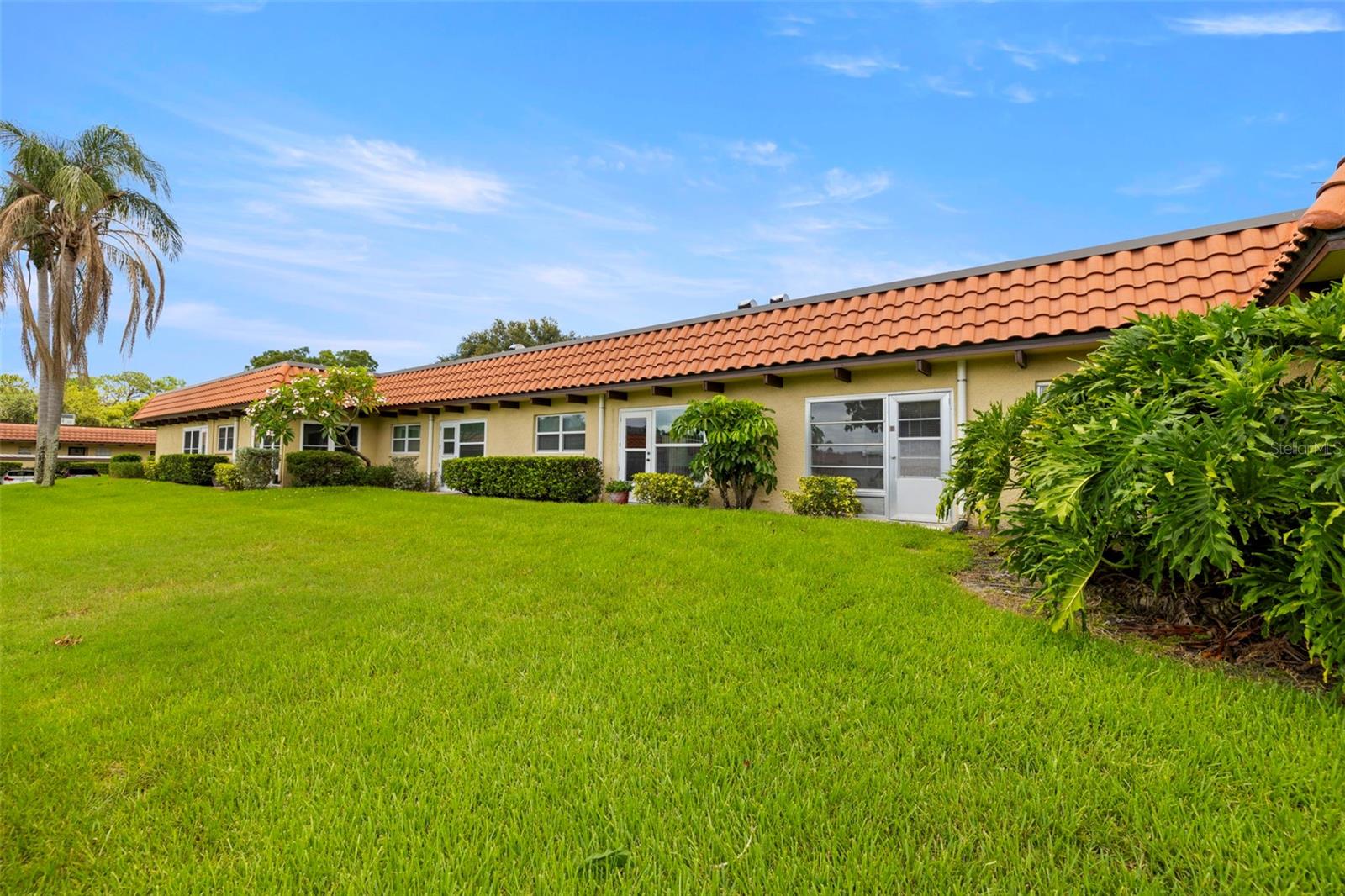 Listing photo id 21 for 1701 Pinehurst Road 18d