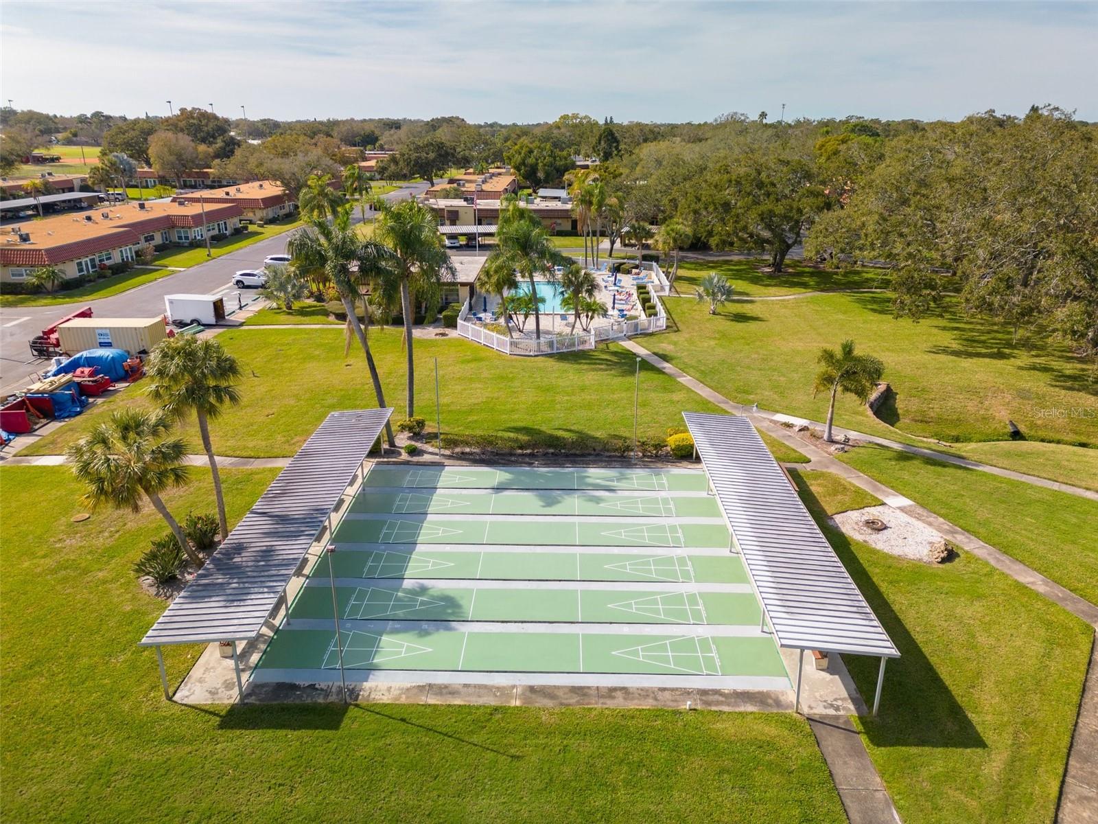 Listing photo id 27 for 1701 Pinehurst Road 18d
