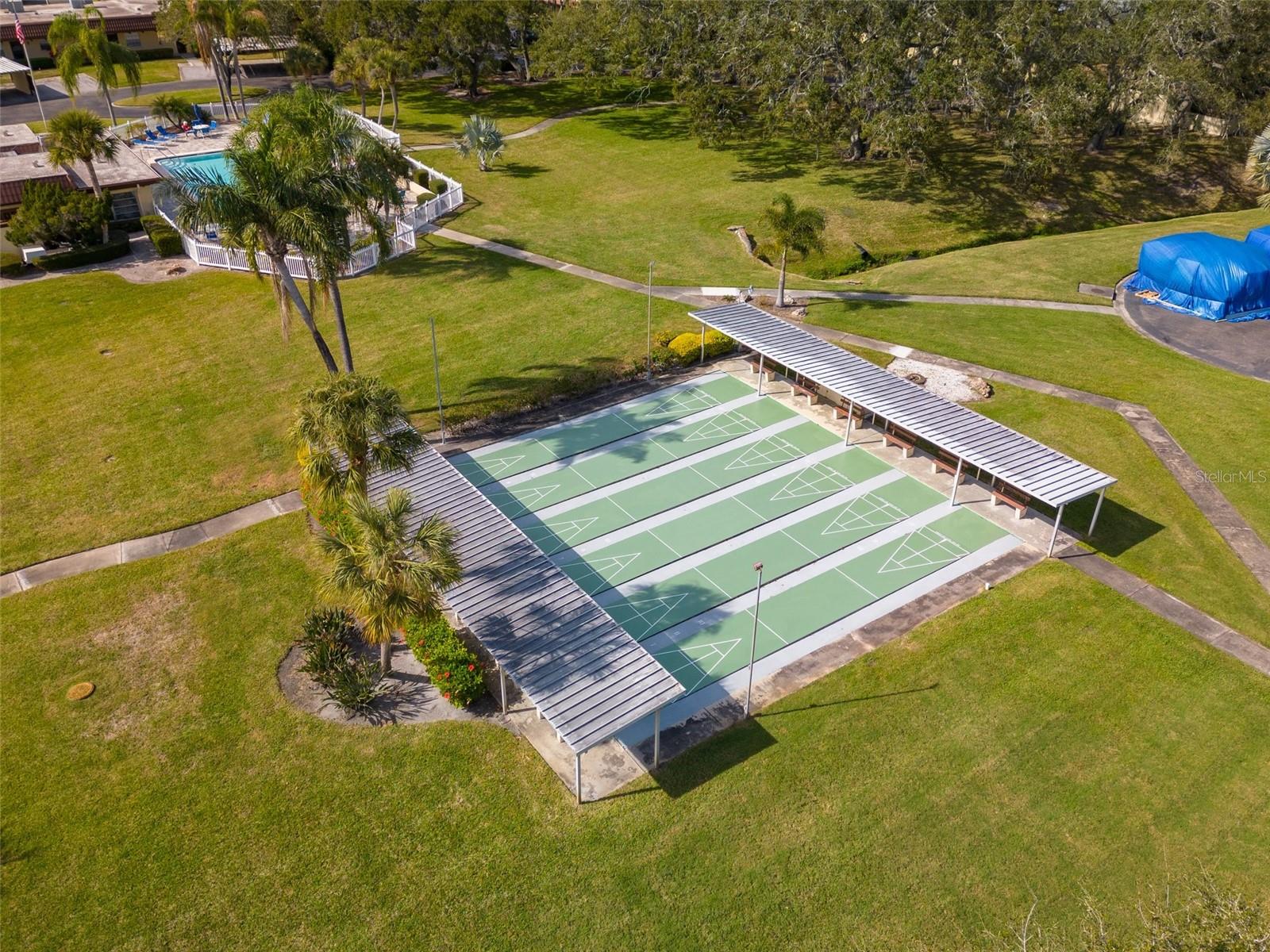 Listing photo id 28 for 1701 Pinehurst Road 18d