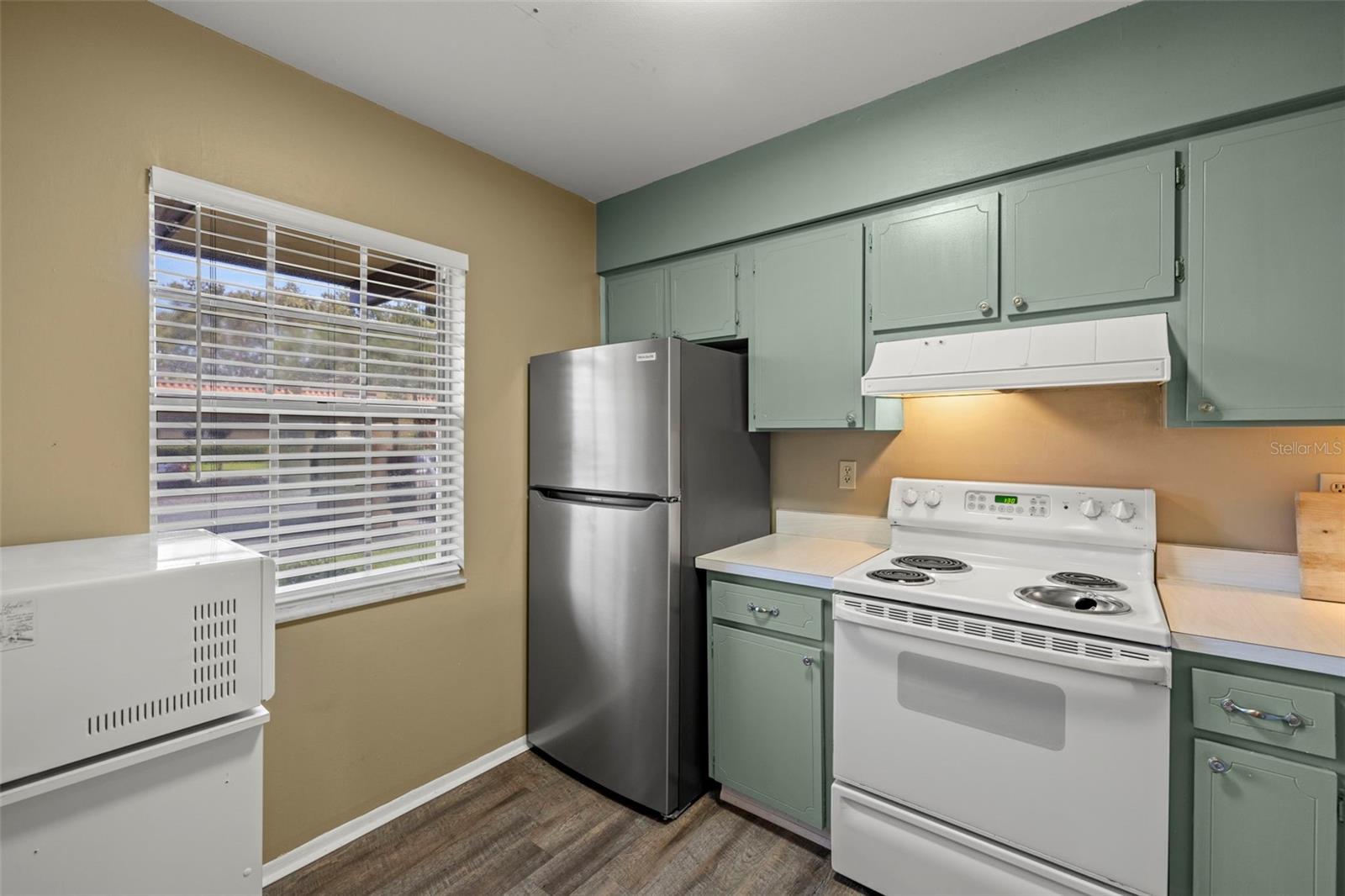 Listing photo id 6 for 1701 Pinehurst Road 18d