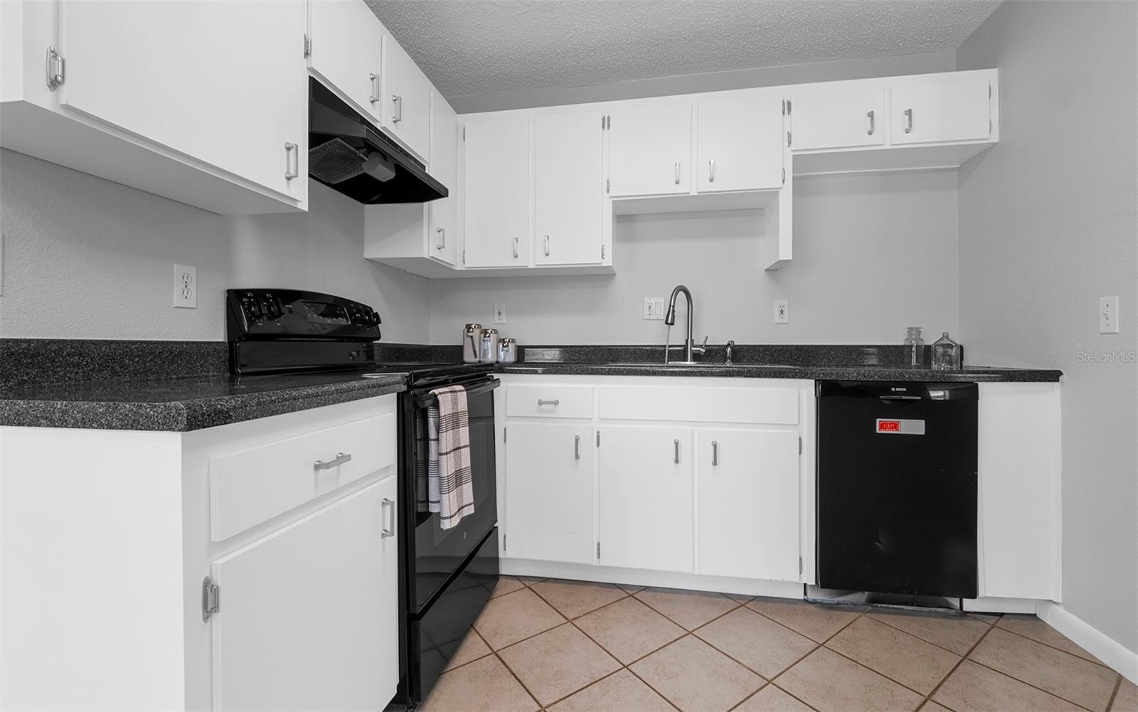 Image 12 of 33 For 2614 Idlewild Avenue