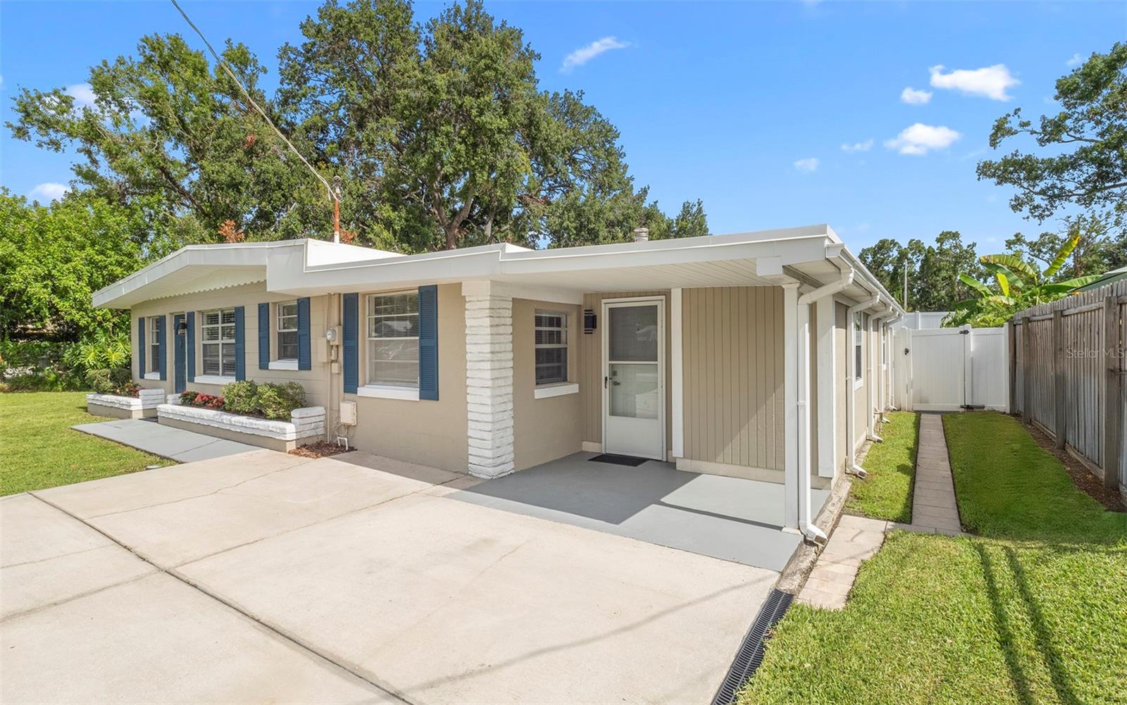 Image 2 of 33 For 2614 Idlewild Avenue