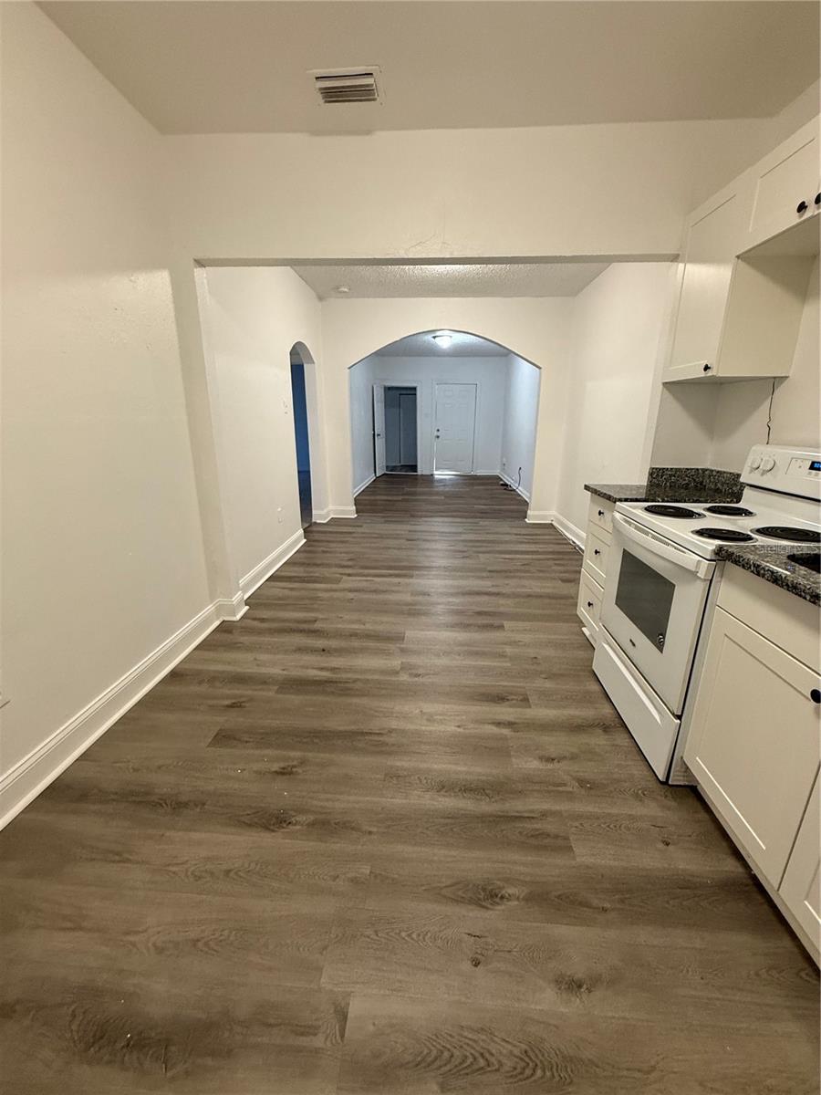 Image 6 of 16 For 8708 Edison Avenue A