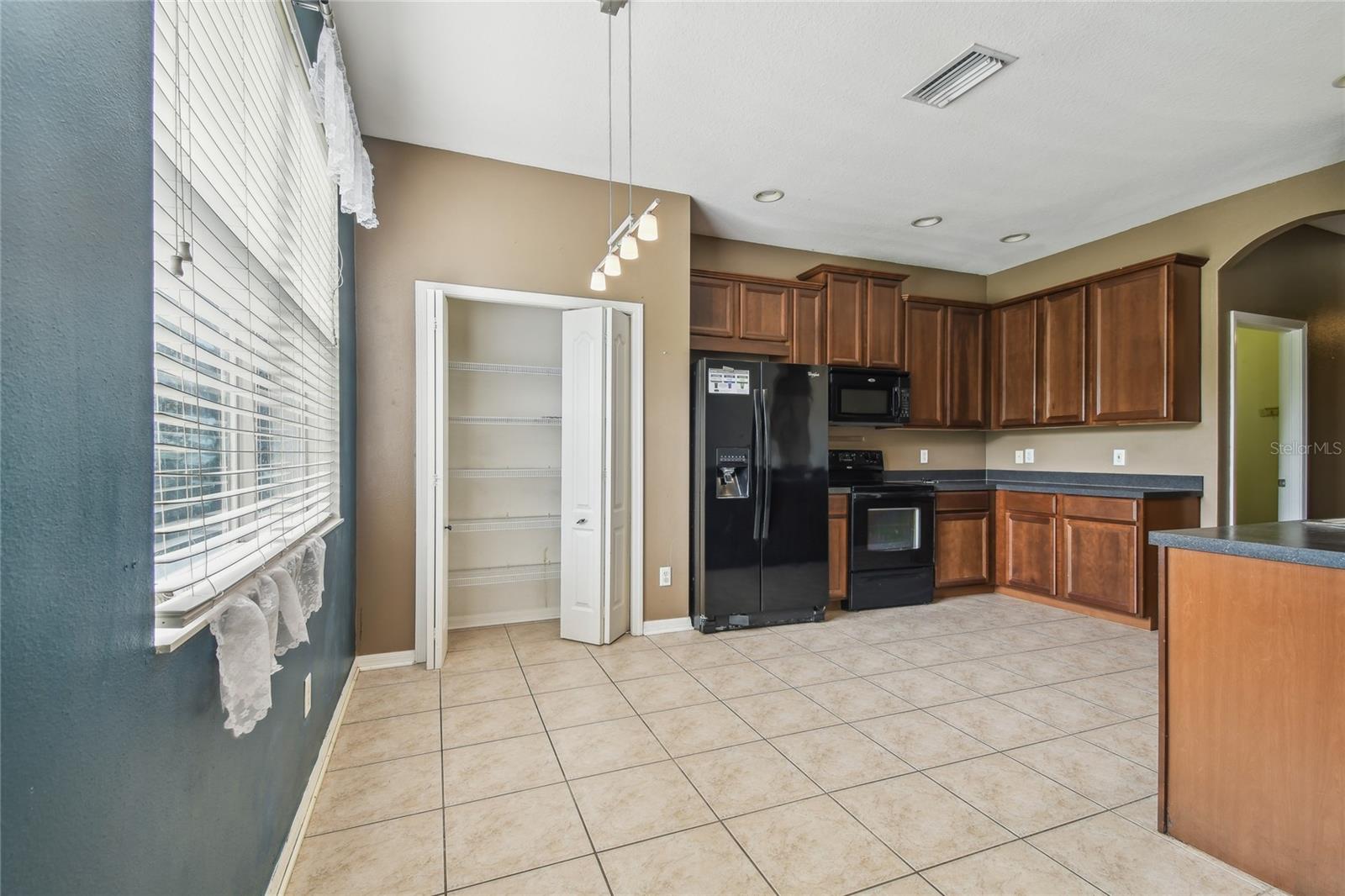 Image 13 of 38 For 10343 Avelar Ridge Drive