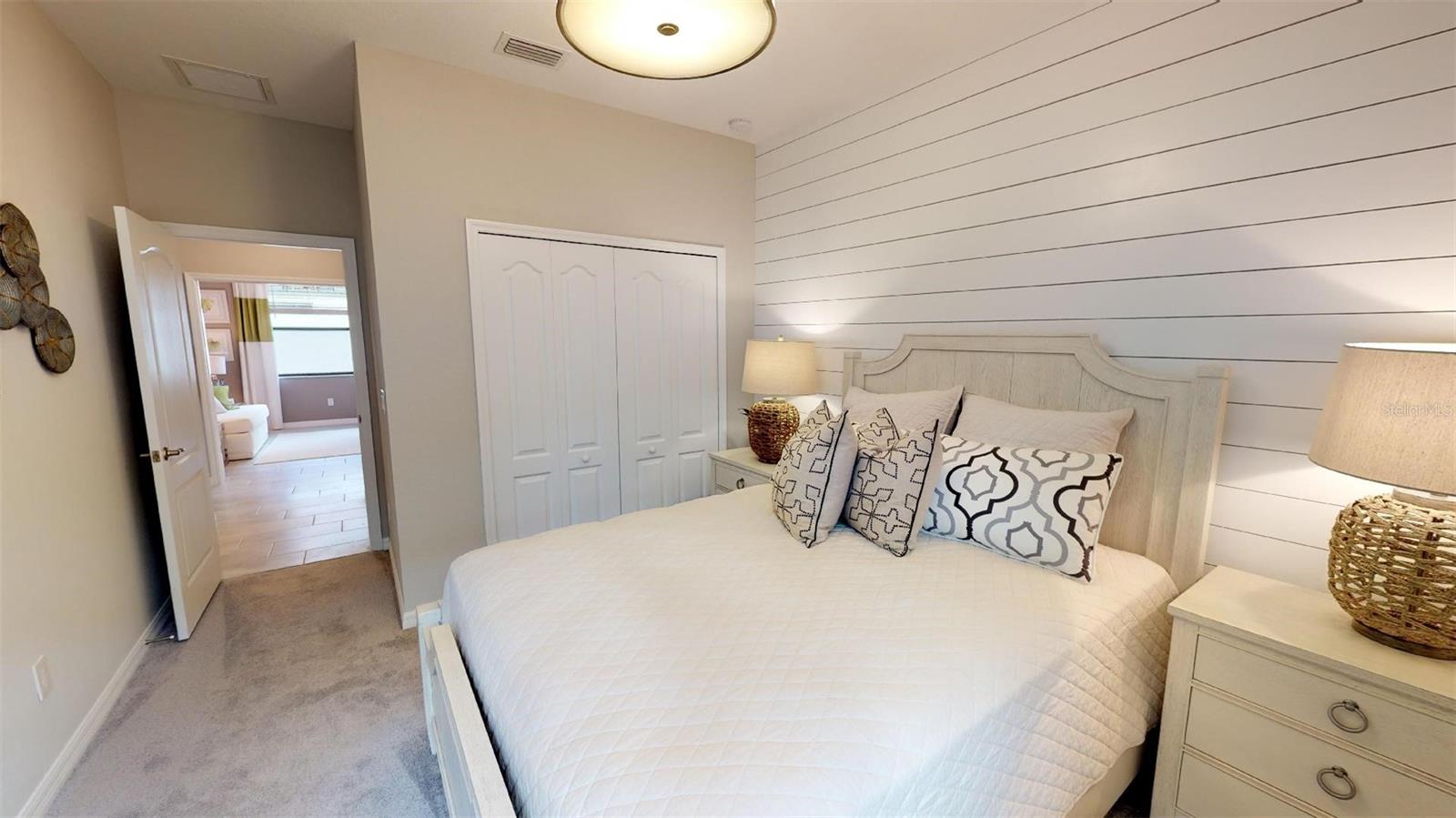 Image 11 of 49 For 5305 Seal Isle Court