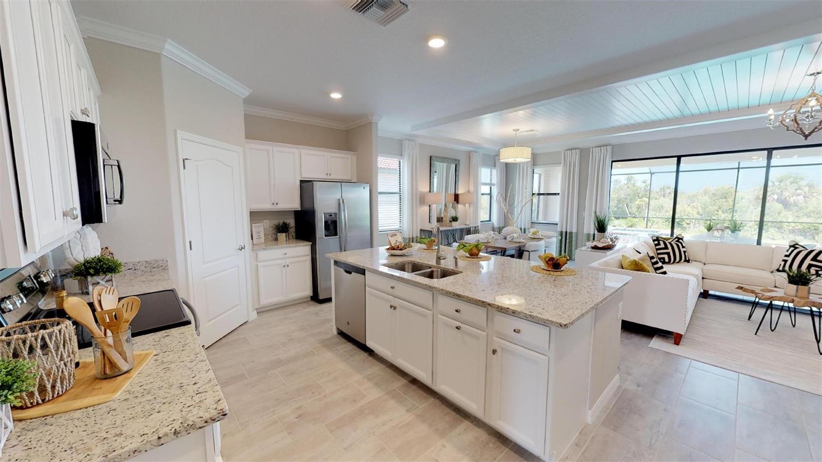 Image 14 of 49 For 5305 Seal Isle Court