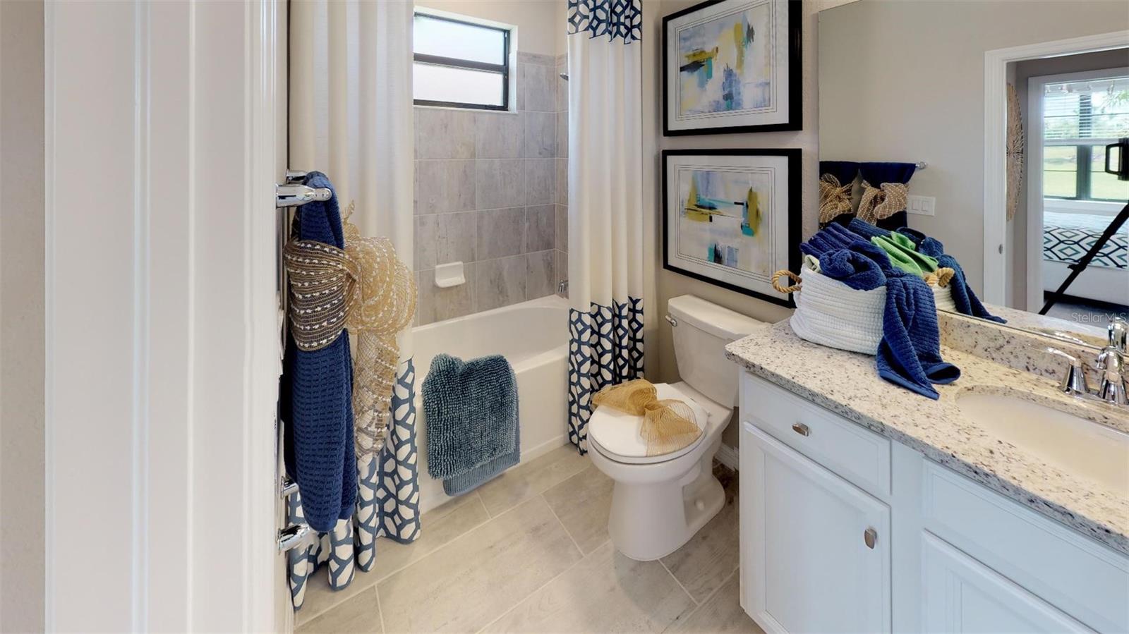 Image 34 of 49 For 5305 Seal Isle Court