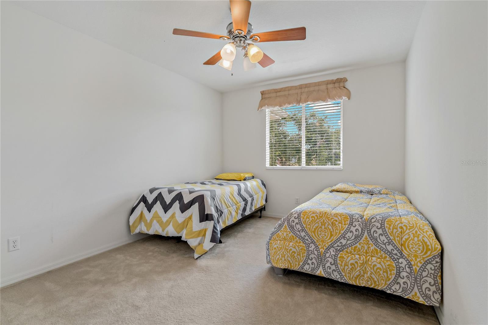 Image 35 of 75 For 20115 Nob Oak Avenue