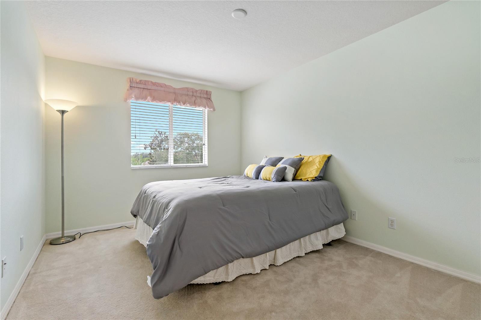 Image 39 of 75 For 20115 Nob Oak Avenue
