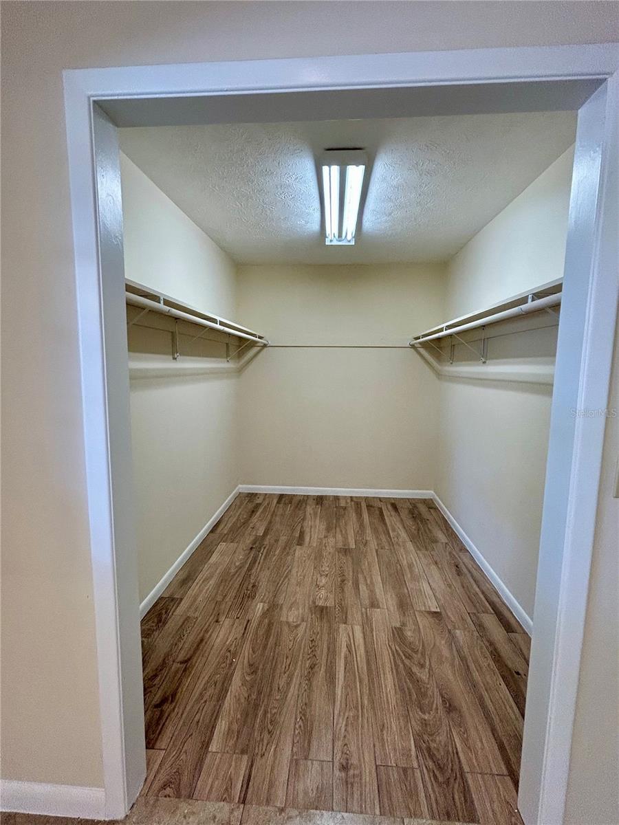 Listing photo id 23 for 17017 Paula Lane
