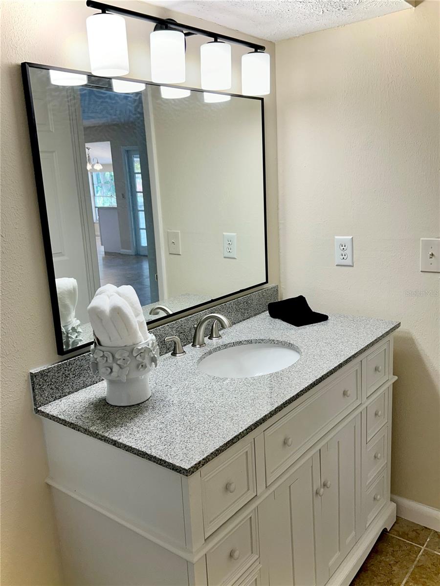 Listing photo id 27 for 17017 Paula Lane