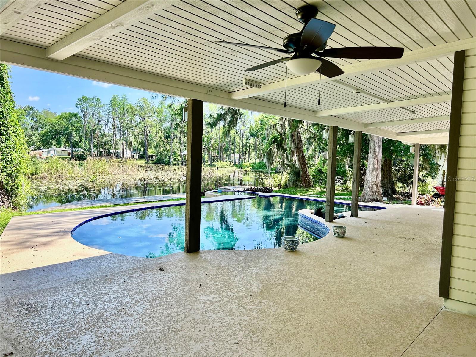Listing photo id 34 for 17017 Paula Lane