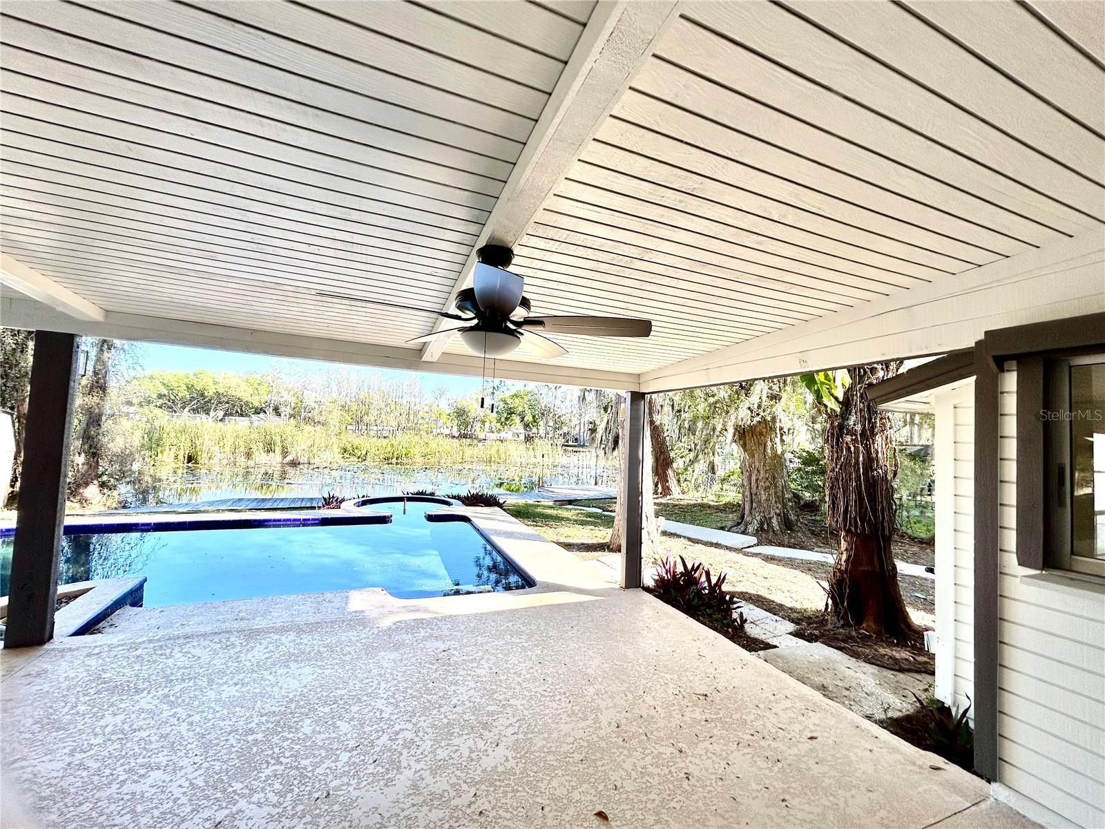 Listing photo id 37 for 17017 Paula Lane
