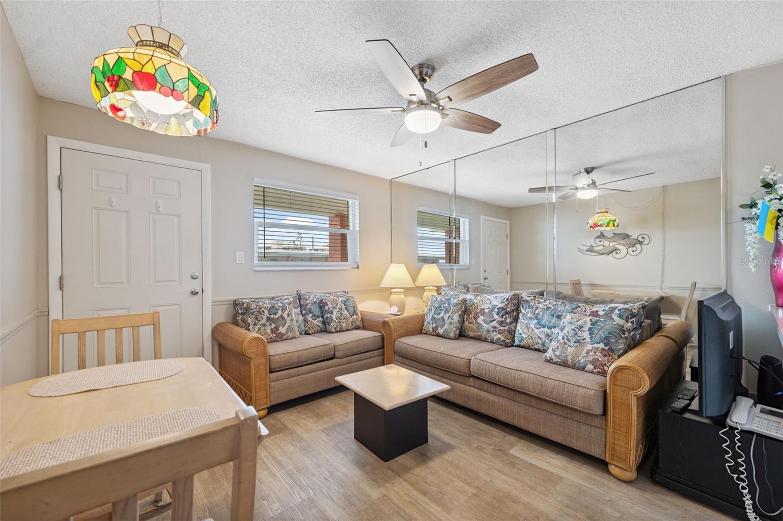 Image 11 of 48 For 8567 Gulf Boulevard 19n