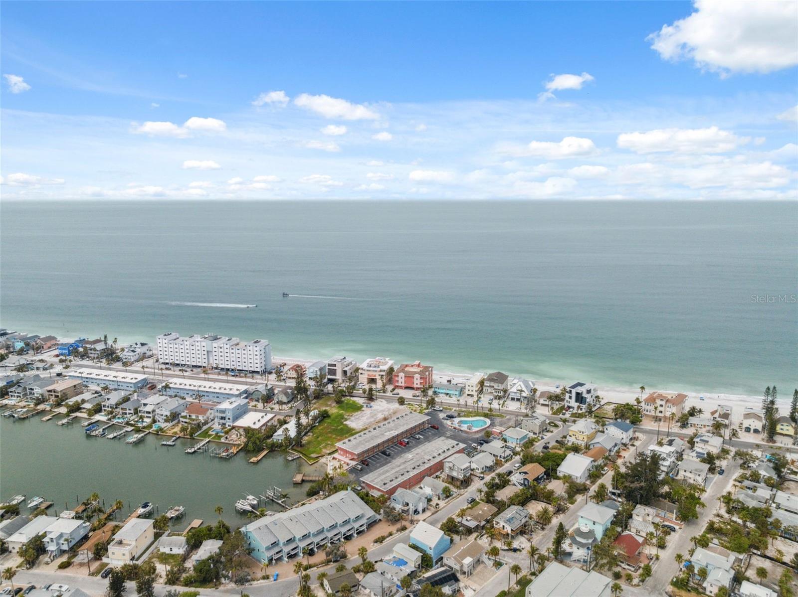 Image 33 of 48 For 8567 Gulf Boulevard 19n