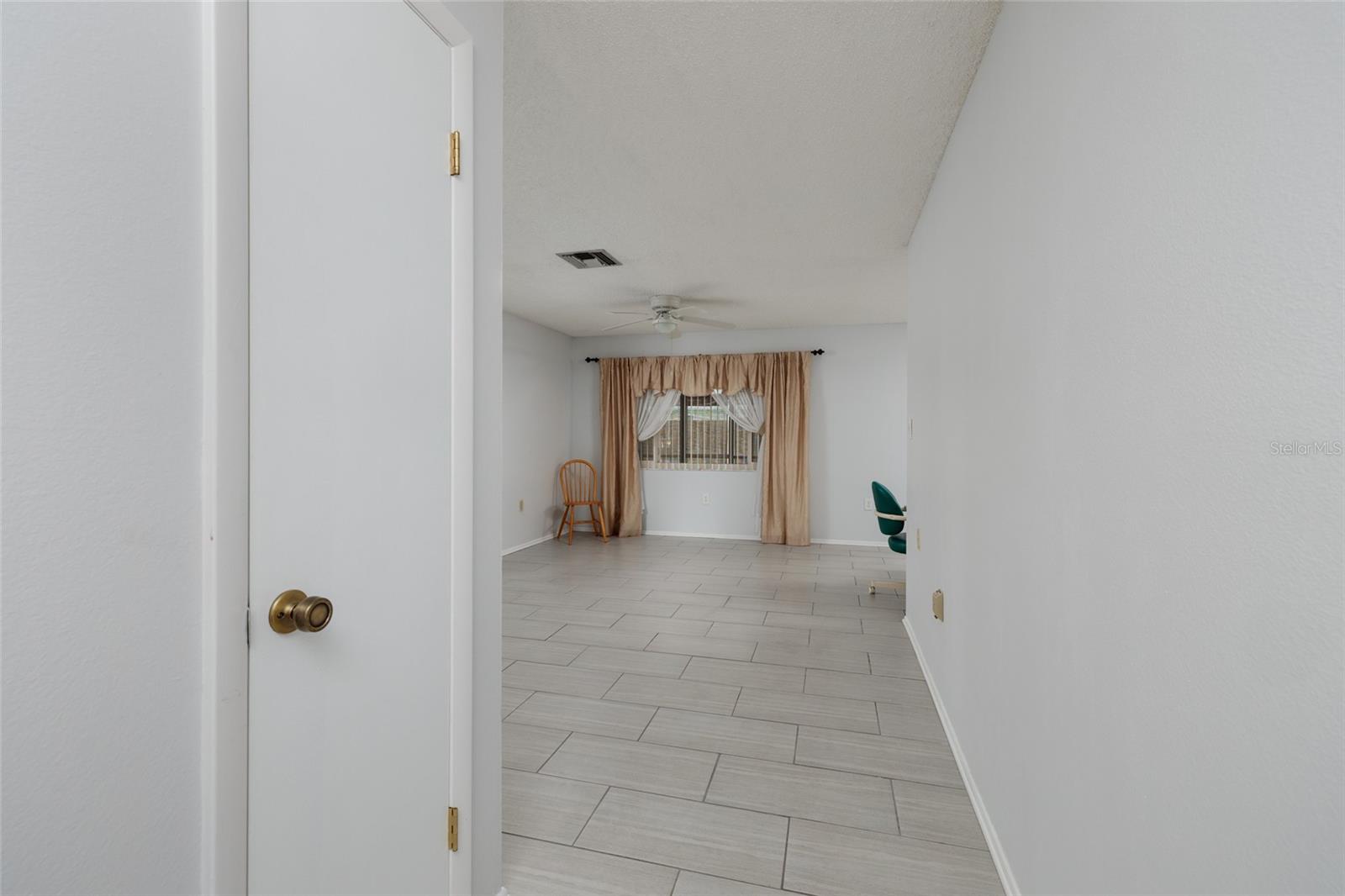 Image 11 of 42 For 6236 104th Avenue N