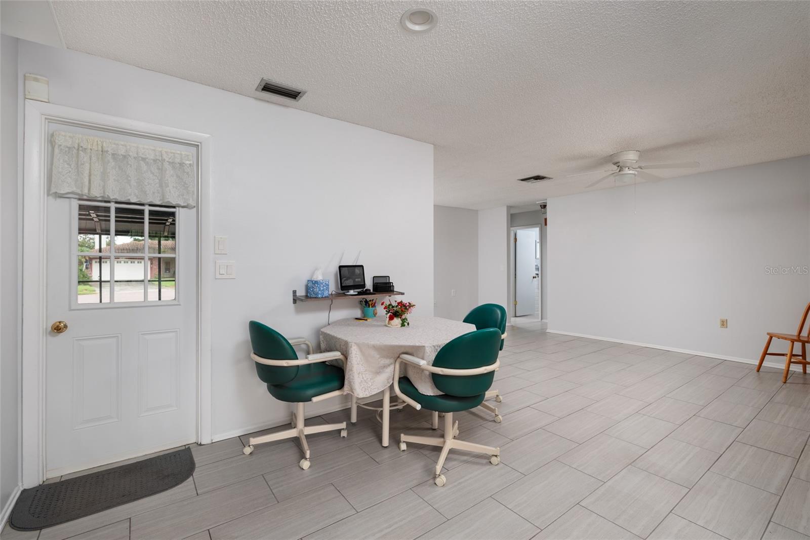 Image 13 of 42 For 6236 104th Avenue N