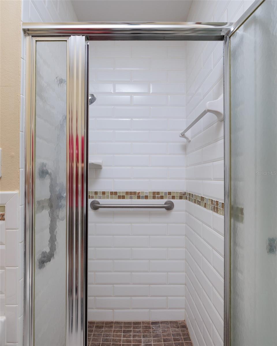 Image 29 of 42 For 6236 104th Avenue N