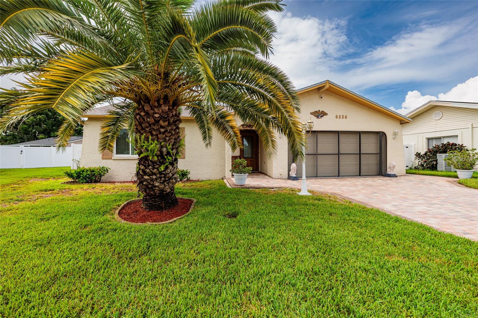 Image 6 of 42 For 6236 104th Avenue N