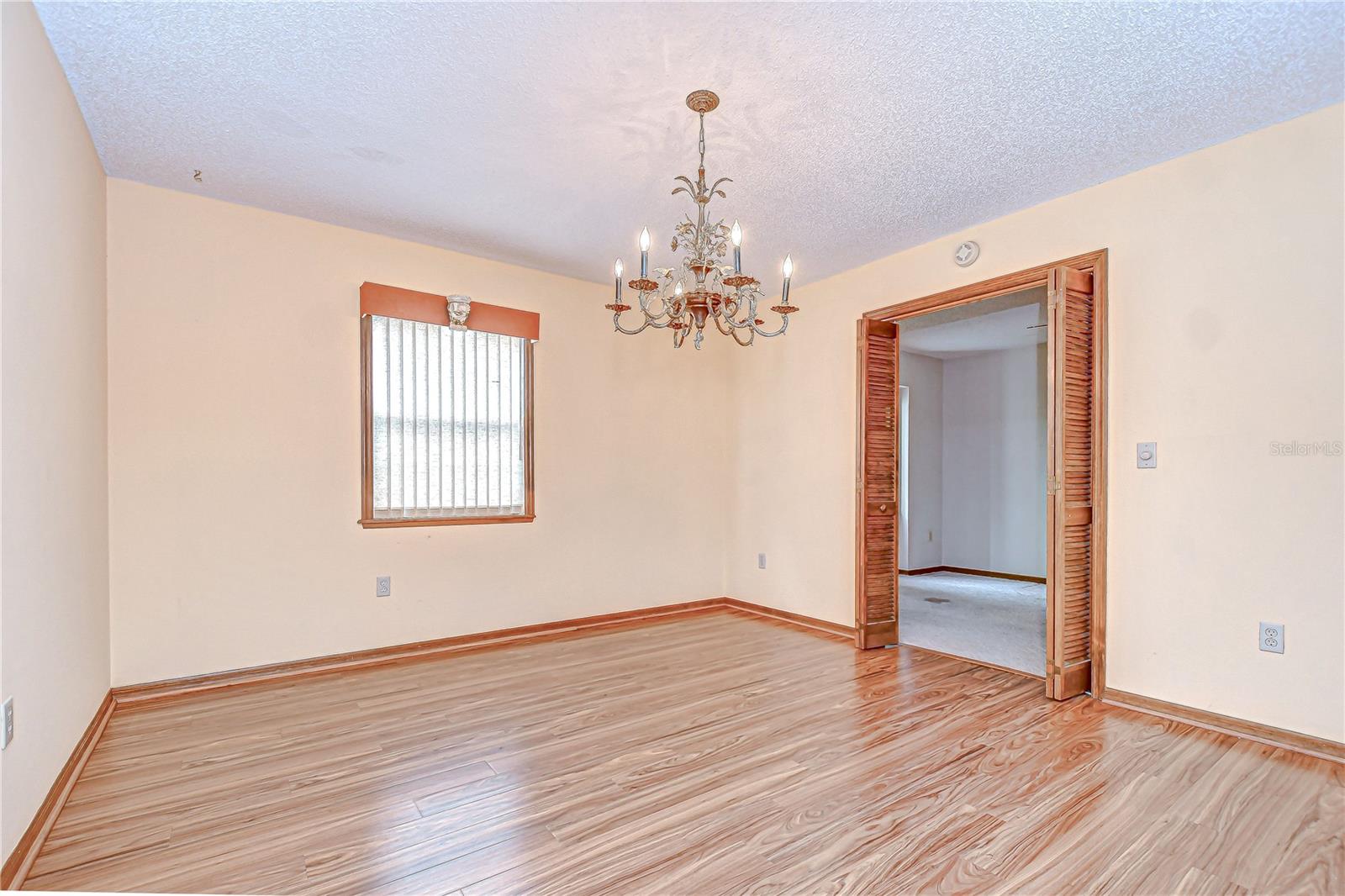 Image 11 of 33 For 11070 Tilburg Street